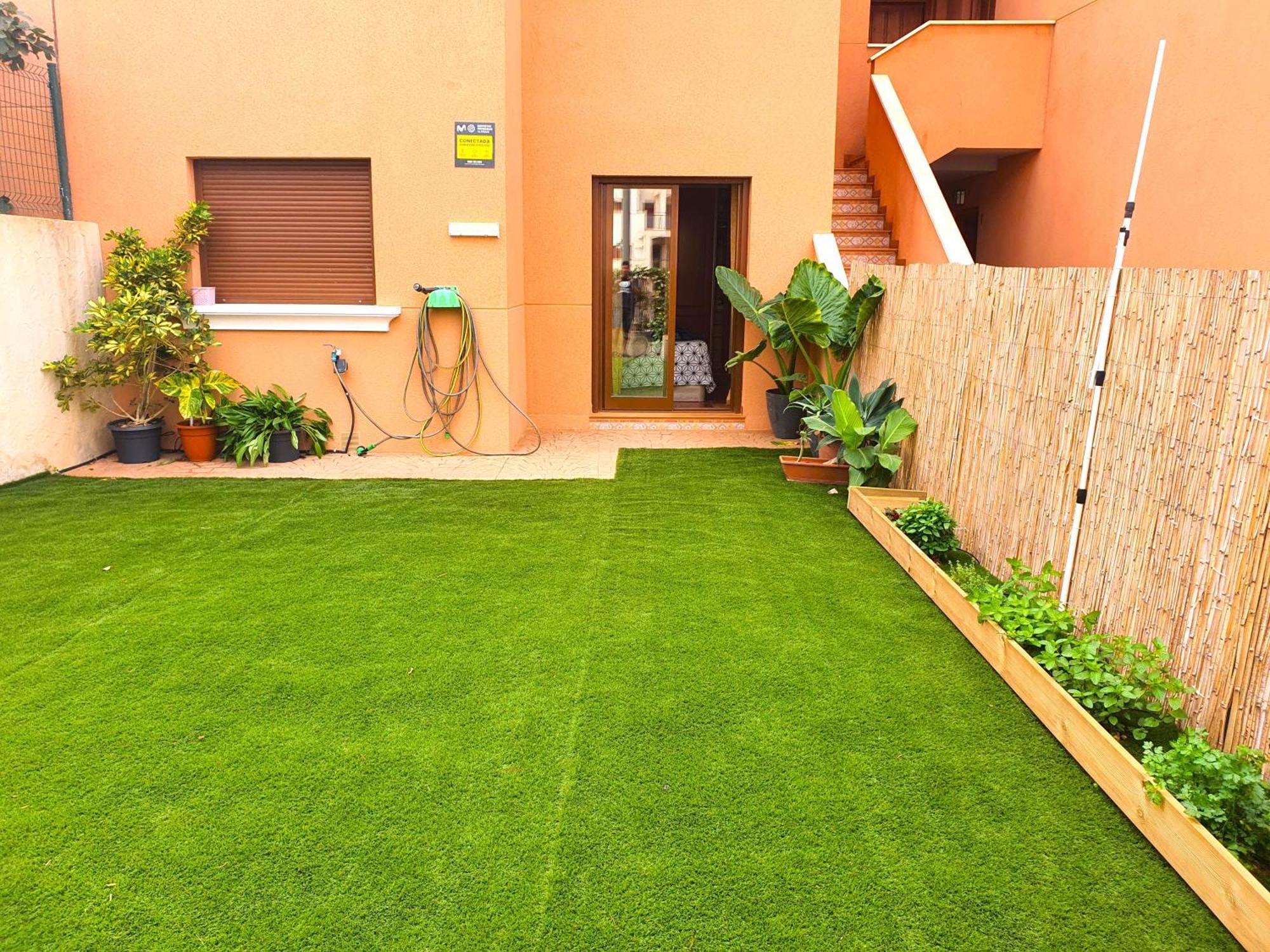 Espacioso Apartamento Con Preciosos Jardines Y Bbq Isla Plana Zewnętrze zdjęcie